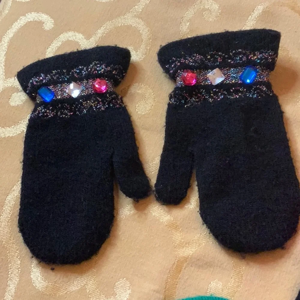 Mittens 5 pairs